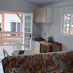 Loft Com Sacada A 200M Da Praia