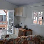 Loft Com Sacada A 200M Da Praia